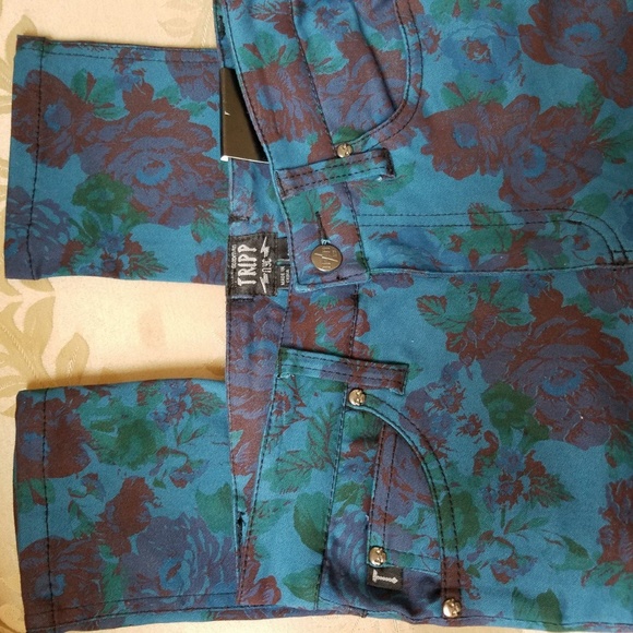 New Tripp NYC High waisted floral skinny jeans - Picture 6 of 6